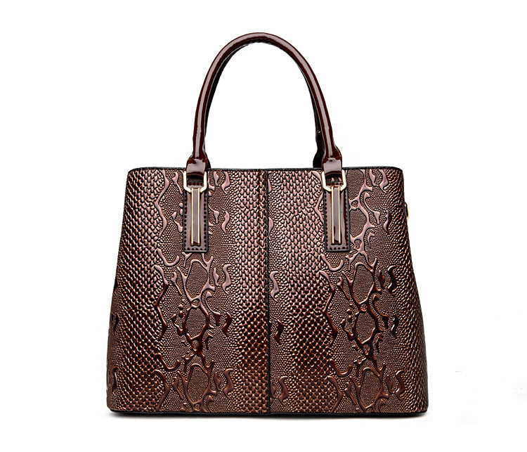 Bolsa Feminina de Couro Charme Urbano