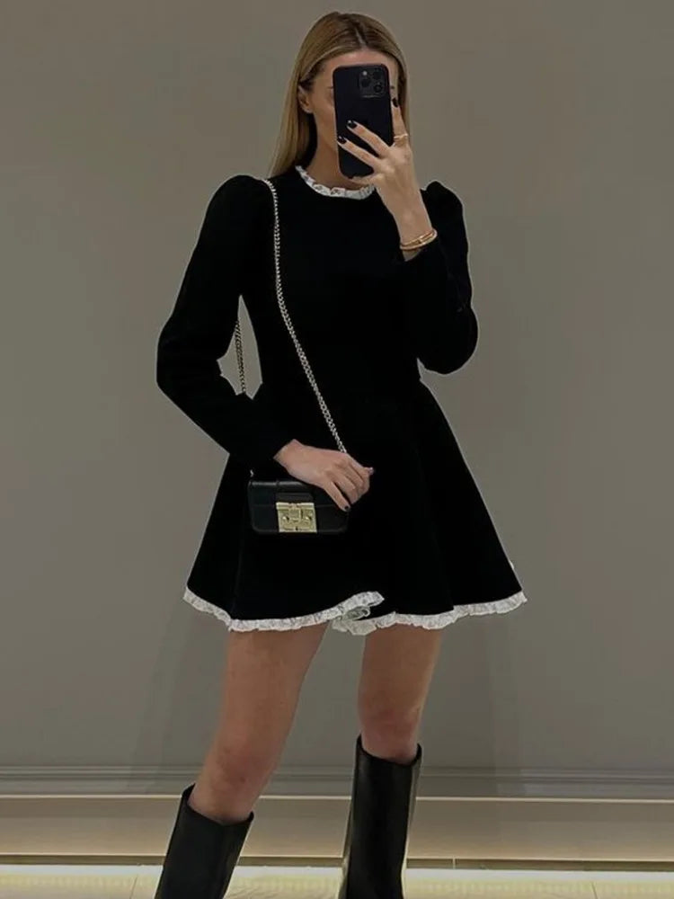 Vestido Curto de Camurça Retrô - Larissa